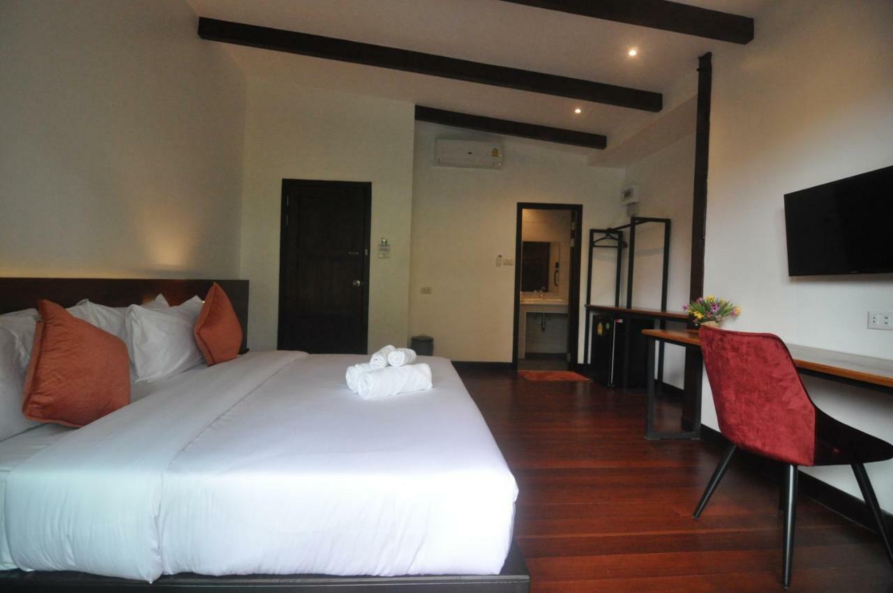 The Eight Ratvithi House Chiang Mai Exterior foto
