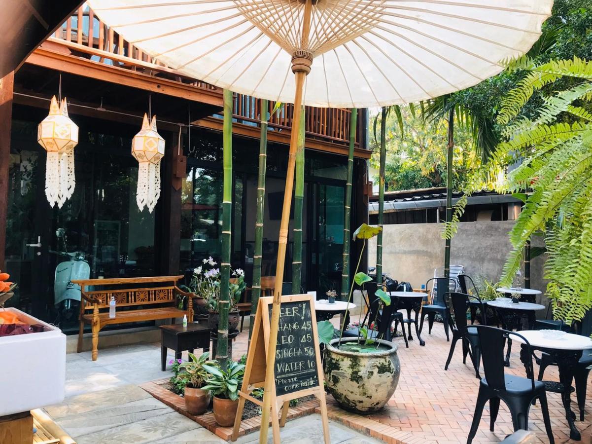 The Eight Ratvithi House Chiang Mai Exterior foto